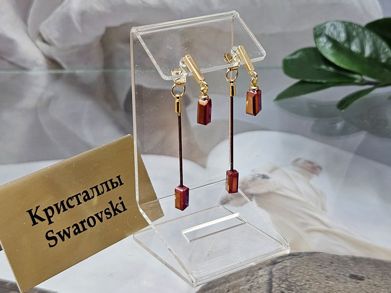 Серьги 1141007400321: цена 670 рублей.