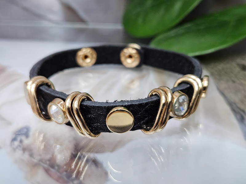 Браслет 1120006500300: цена 495 рублей.