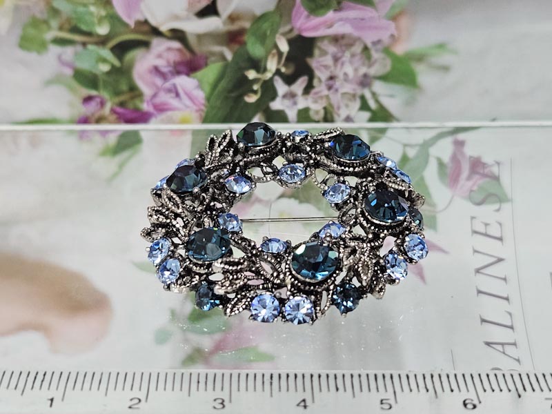 Брошь 1720006500159: цена 575 рублей.