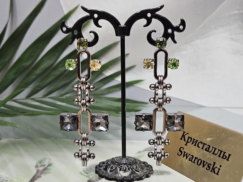 Серьги 1448006500411 Серьги 1448006500411: цена 1965 рублей.