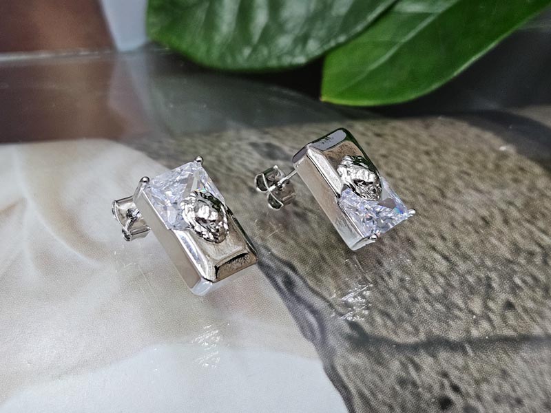 Серьги 1036006500120 Серьги 1036006500120: цена 655 рублей.