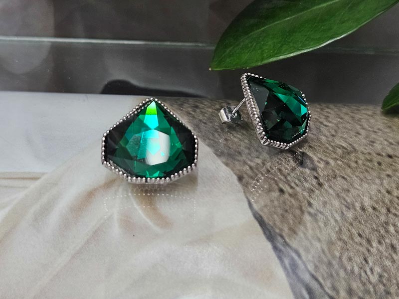 Серьги 2154002500148: цена 1000 рублей.
