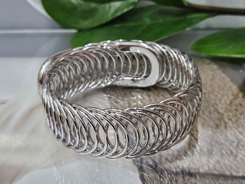 Браслет 1021006500072 Браслет 1021006500072: цена 330 рублей.