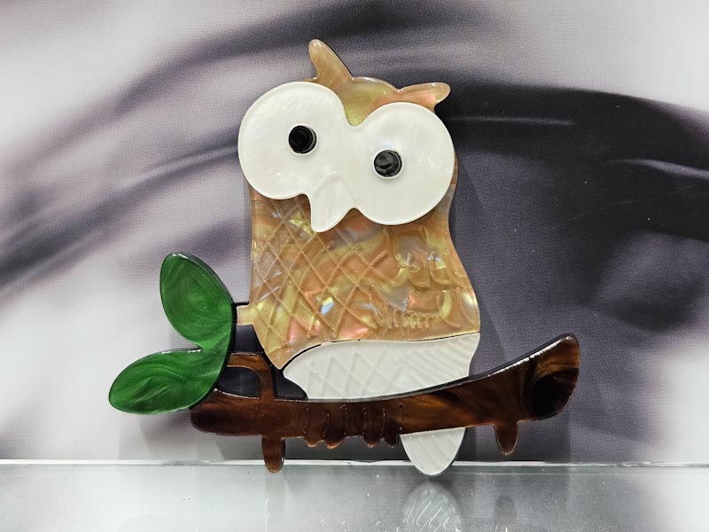 Брошь 1816006500043: цена 575 рублей.