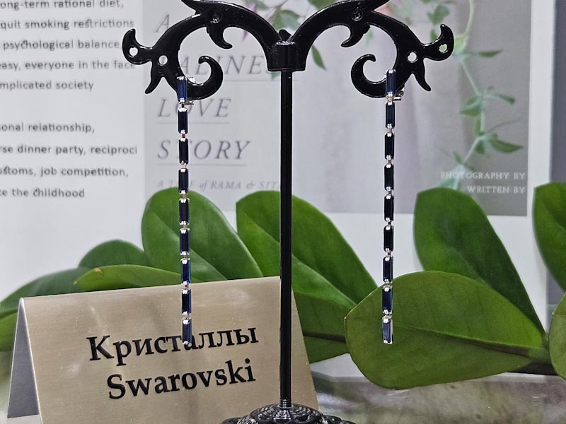 Серьги 1141006500558 Серьги 1141006500558: цена 655 рублей.