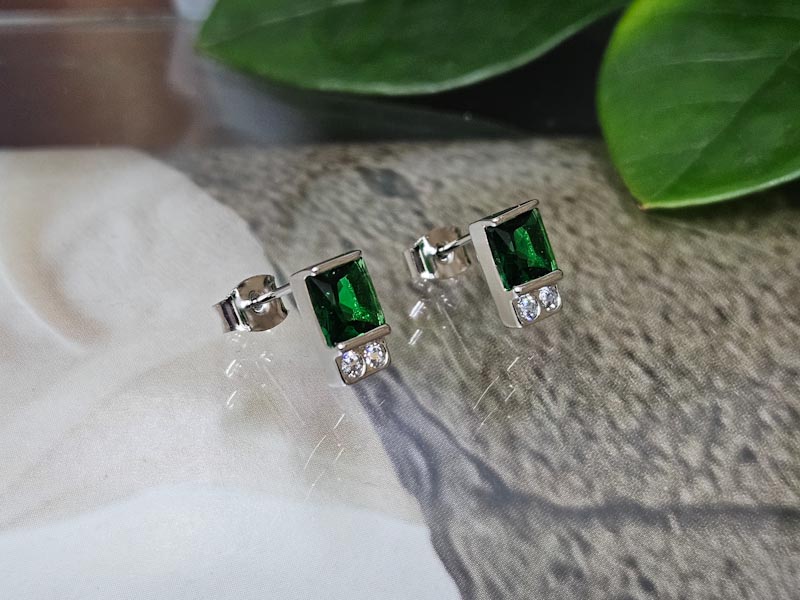 Серьги 1100002500030: цена 400 рублей.