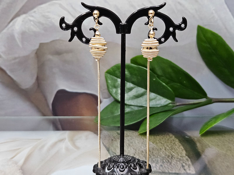 Серьги 1096006500216 Серьги 1096006500216: цена 495 рублей.