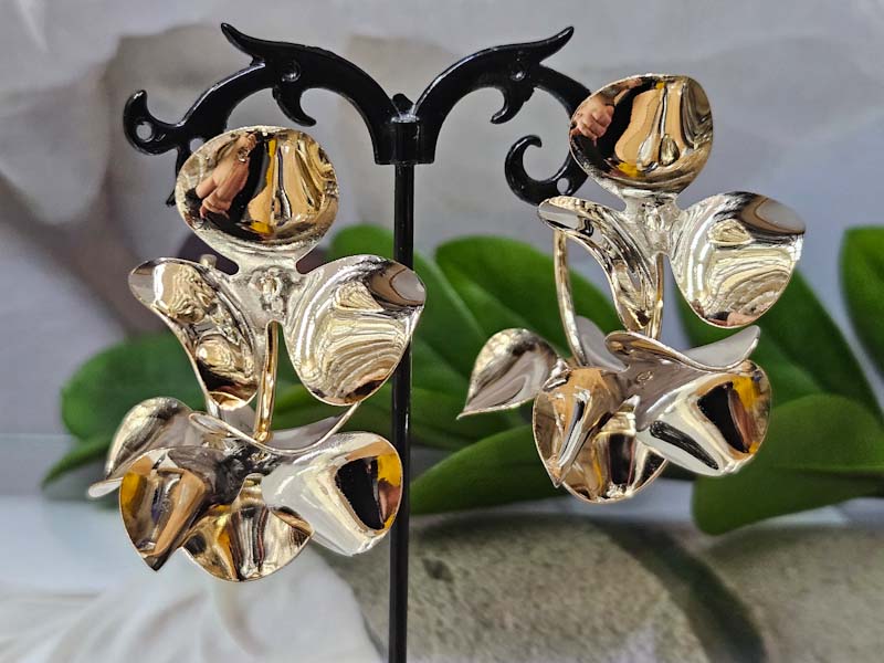 Серьги 1036006500106 Серьги 1036006500106: цена 820 рублей.