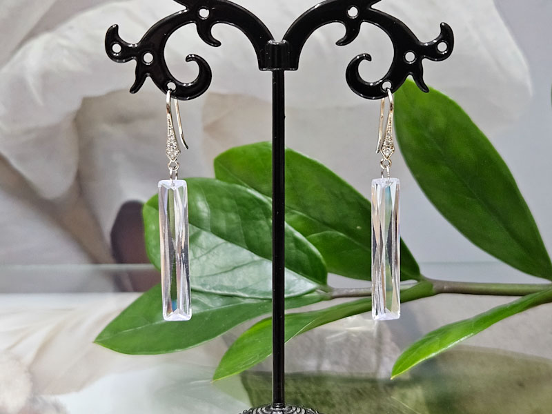 Серьги 1100006500111 Серьги 1100006500111: цена 655 рублей.