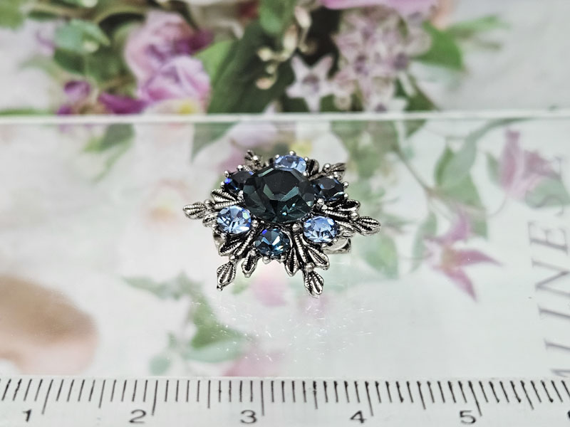 Брошь 1720006500340: цена 200 рублей.