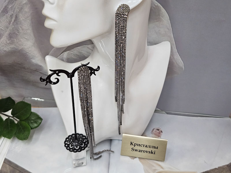 Серьги 1448006500190 Серьги 1448006500190: цена 3275 рублей.