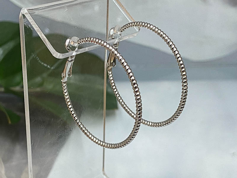 Серьги 1021006500126 Серьги 1021006500126: цена 215 рублей.