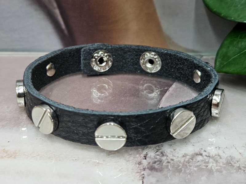 Браслет 1120006500218: цена 460 рублей.