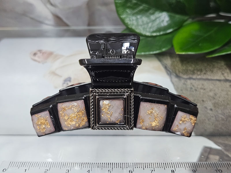 Заколка 1915001602209: цена 380 рублей.