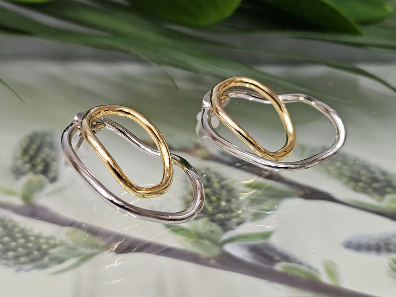 Серьги 2162002600126: цена 625 рублей.