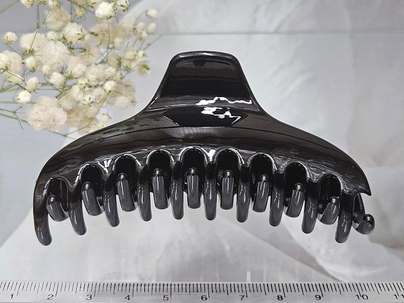 Заколка 1833001600073: цена 90 рублей.