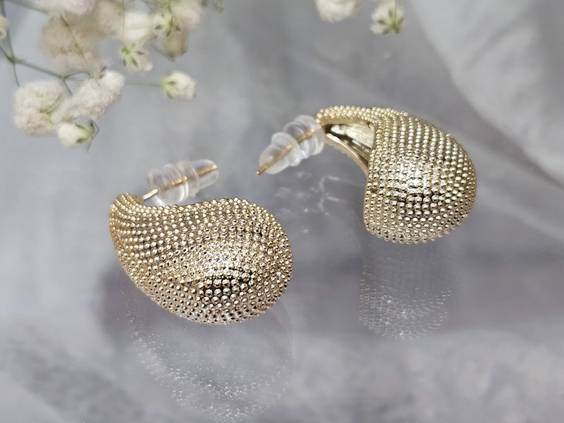 Серьги 2244026600013: цена 500 рублей.