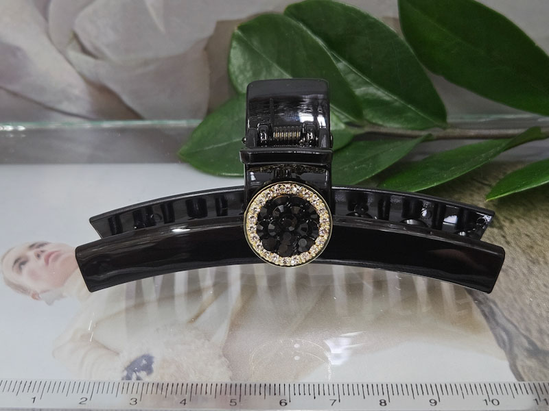 Заколка 1866001600637: цена 410 рублей.