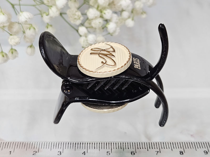 Заколка 1039001600499: цена 280 рублей.