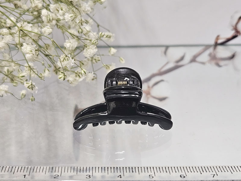 Заколка 1833001600561: цена 40 рублей.