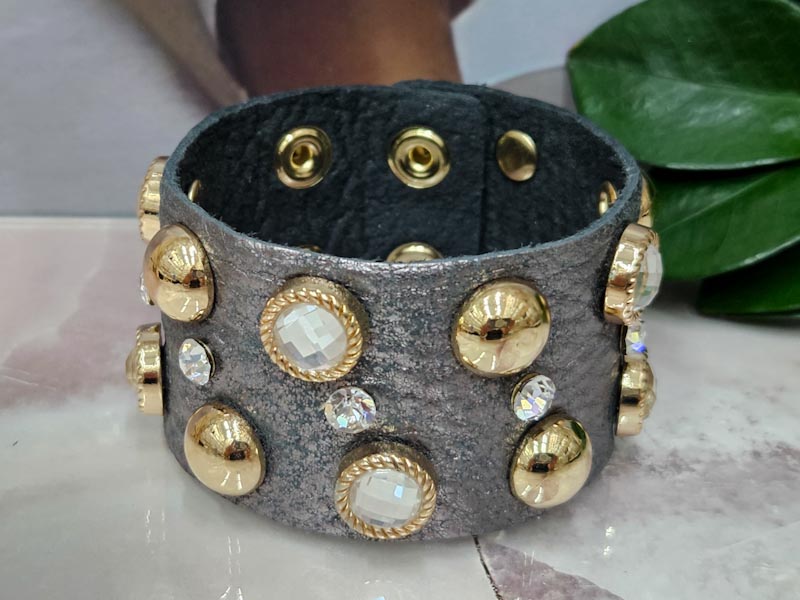 Браслет 1120002600349: цена 900 рублей.