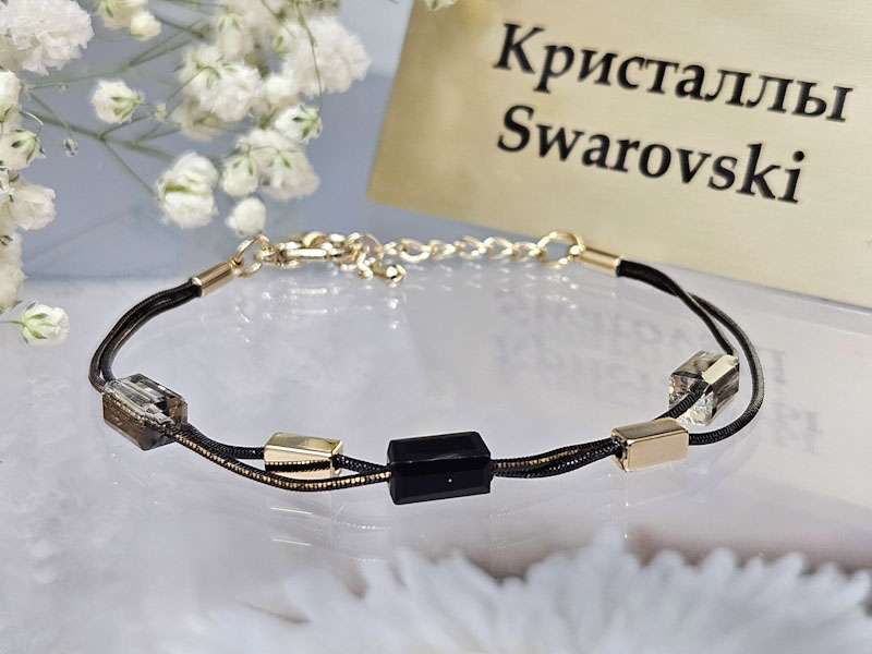 Браслет 1141002600160: цена 495 рублей.