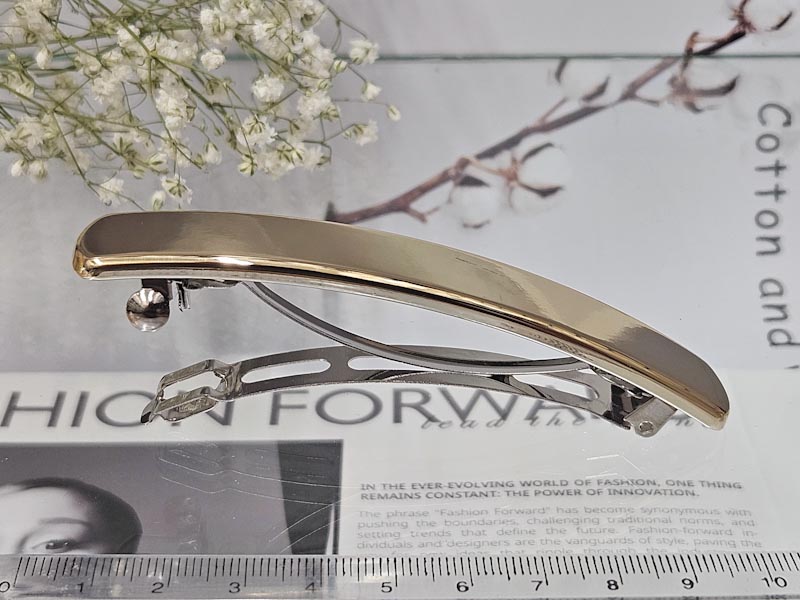 Заколка 1085001600366: цена 250 рублей.