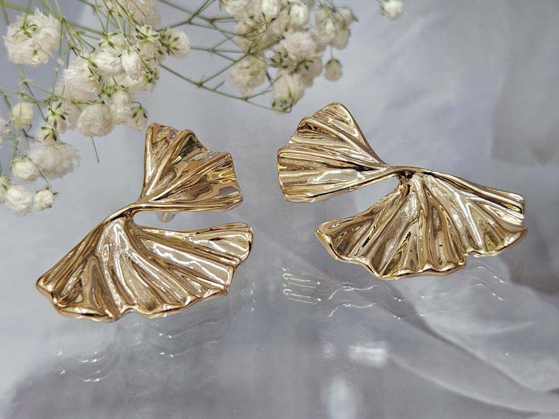 Серьги 2244026600051: цена 565 рублей.