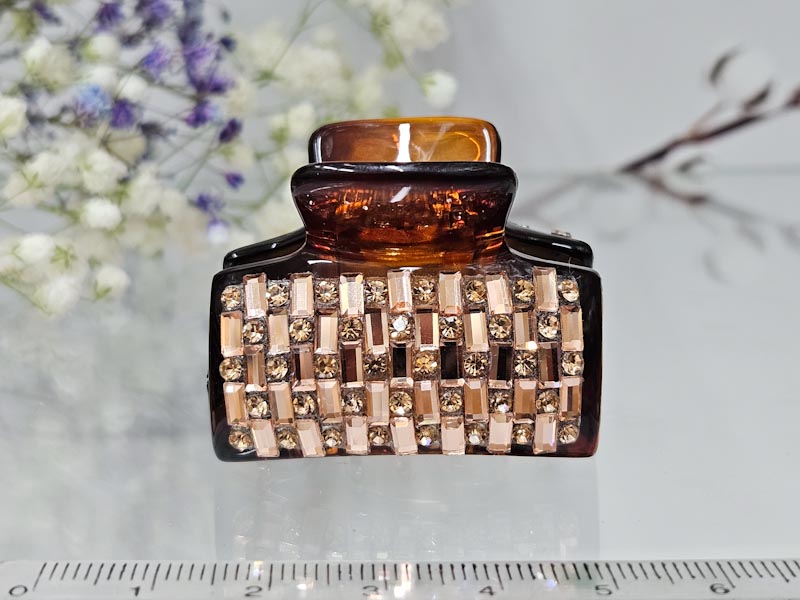 Заколка 1866001600088: цена 295 рублей.