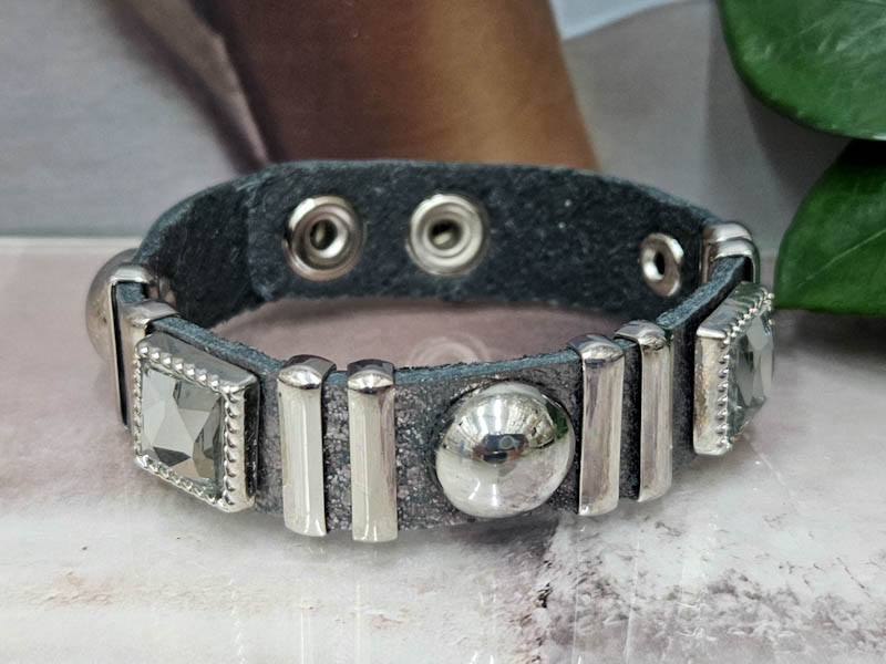 Браслет 1120002600097: цена 575 рублей.