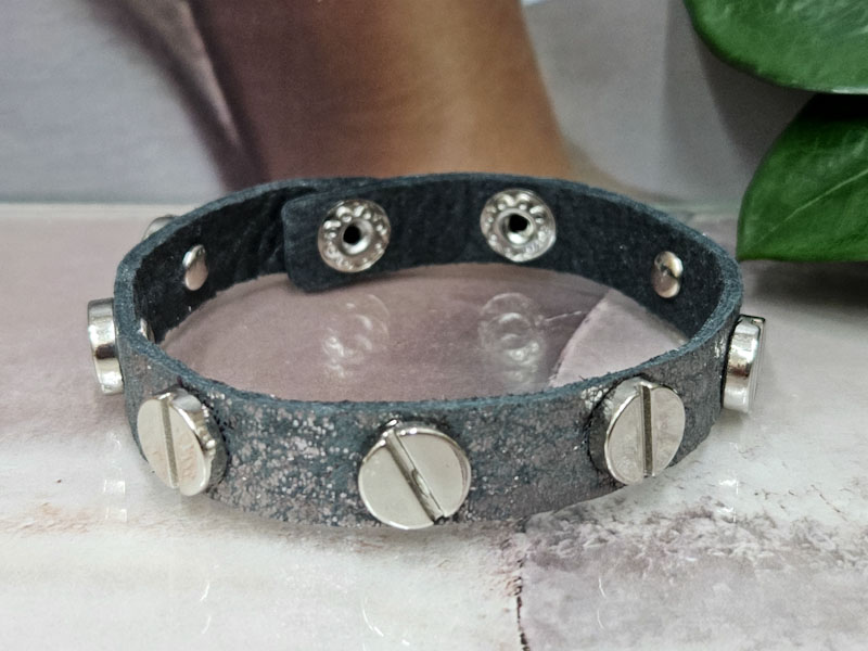 Браслет 1120002600271: цена 460 рублей.