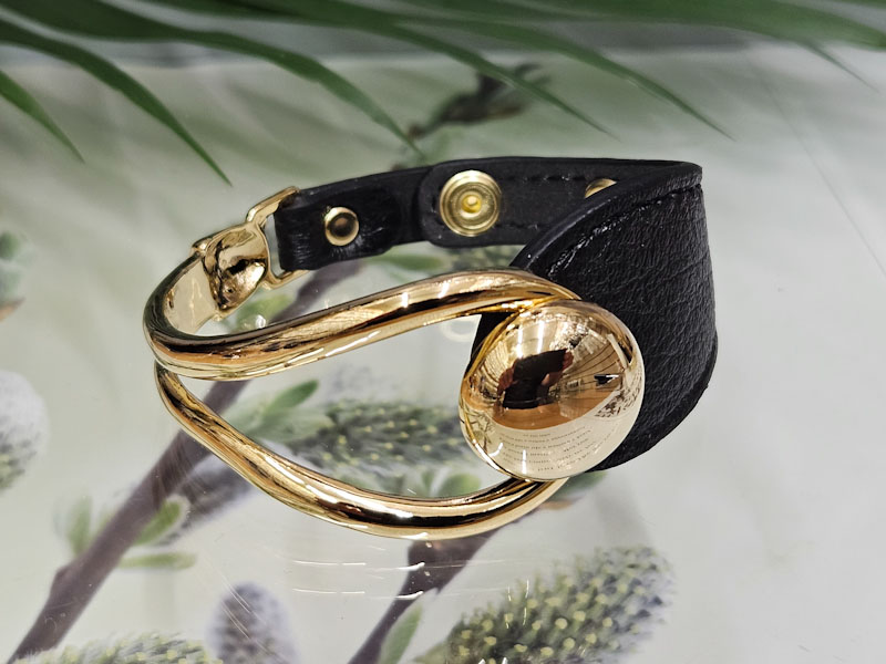 Браслет 2193002600038: цена 985 рублей.