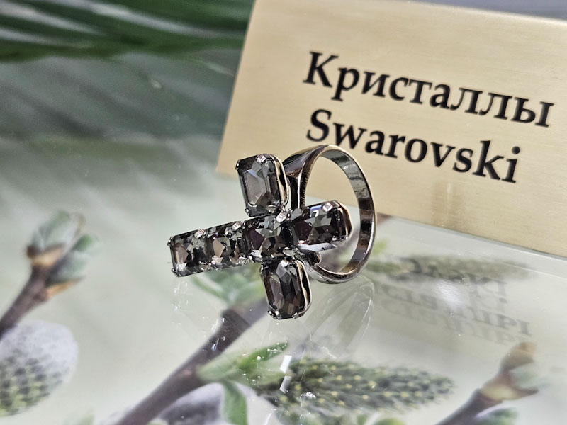 Кольцо 1448002600382: цена 655 рублей.