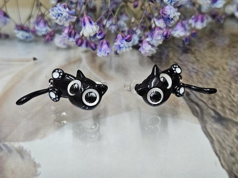 Серьги 2247026600199: цена 685 рублей.