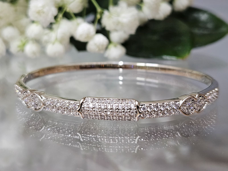 Браслет 2249026600131: цена 750 рублей.