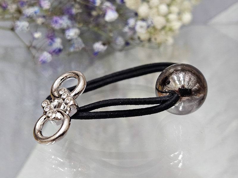 Резинка 2253001600092: цена 85 рублей.