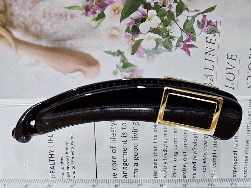 Заколка 1915001601516: цена 330 рублей.