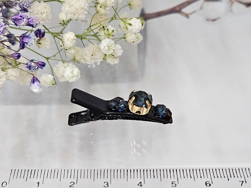 Заколка 1866001600460: цена 135 рублей.