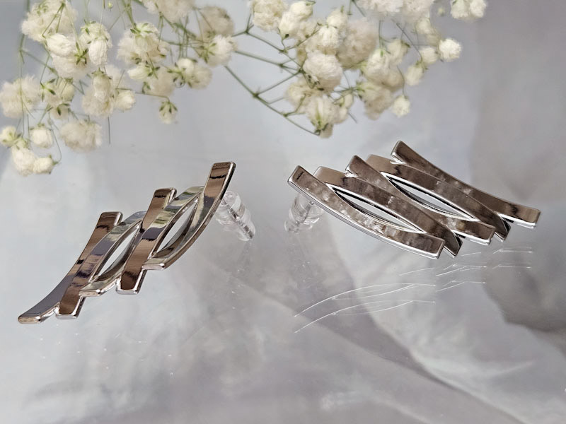 Серьги 2244026600129: цена 515 рублей.