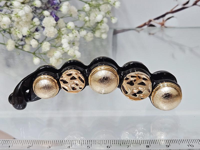 Заколка 1915001600496: цена 410 рублей.