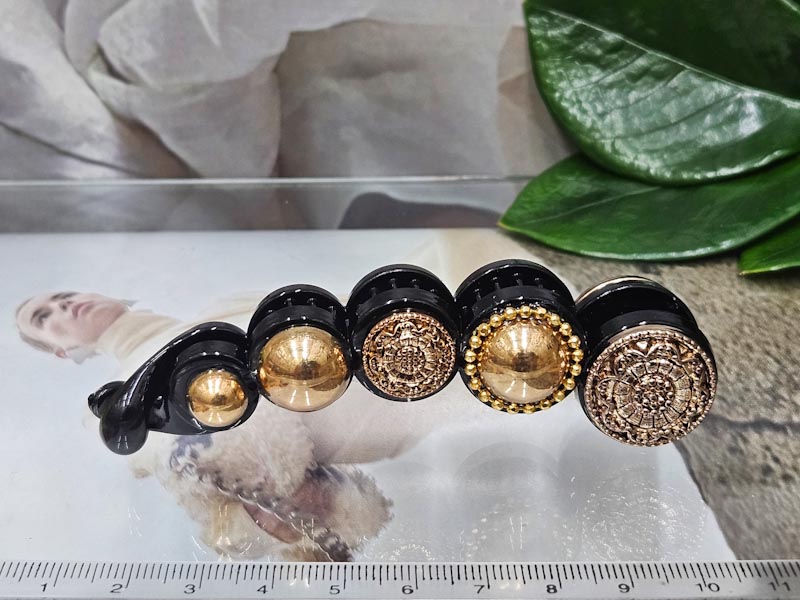 Заколка 1061001600261: цена 345 рублей.