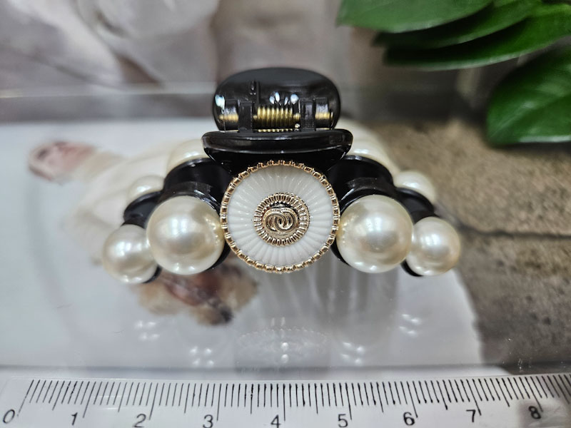 Заколка 1045001600254: цена 330 рублей.