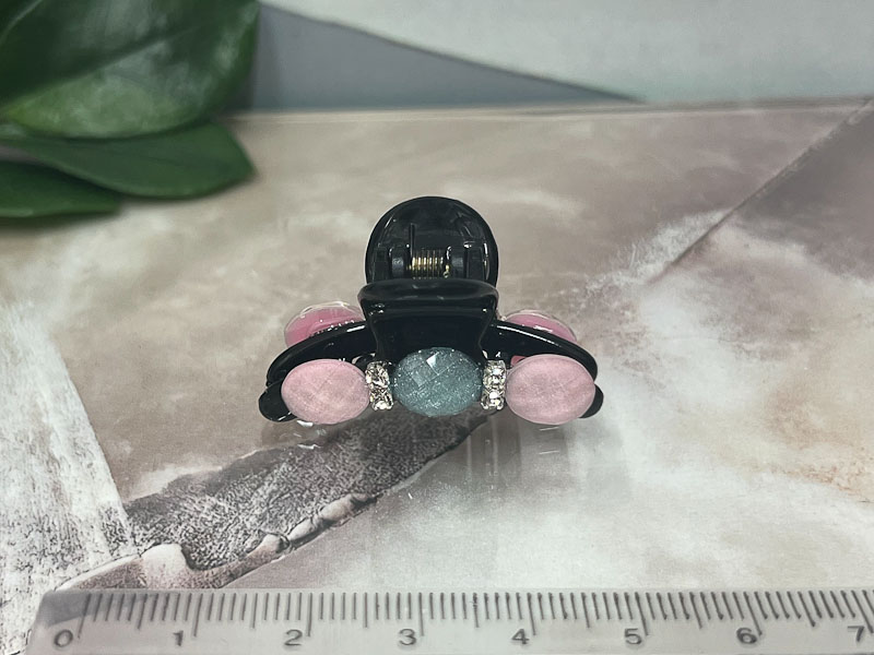 Заколка 1025001600249: цена 135 рублей.