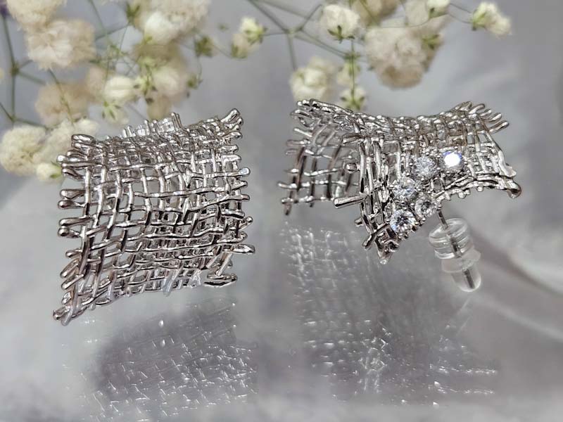 Серьги 2244026600228: цена 565 рублей.