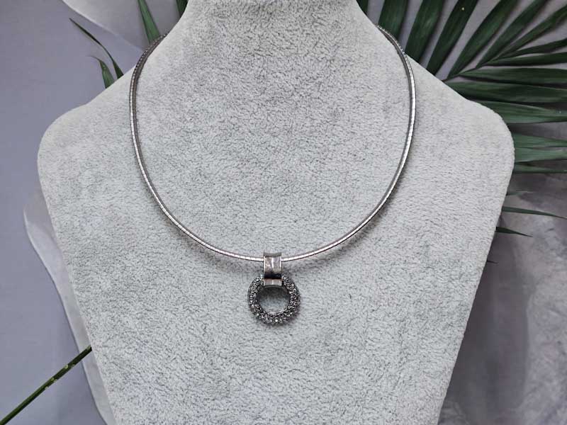 Подвеска 1985002600023: цена 985 рублей.