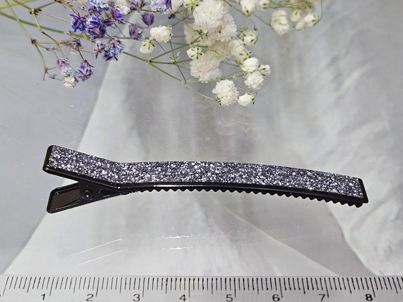 Заколка 1103001600541: цена 115 рублей.