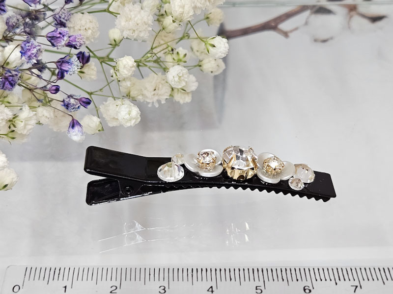 Заколка 1866001600347: цена 165 рублей.