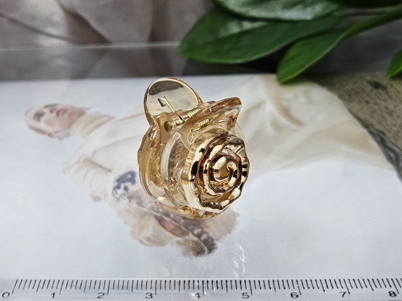 Заколка 1061001600094: цена 180 рублей.