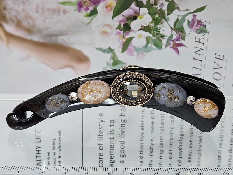 Заколка 1915001601486: цена 410 рублей.