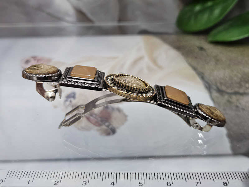 Заколка 1915001601974: цена 330 рублей.